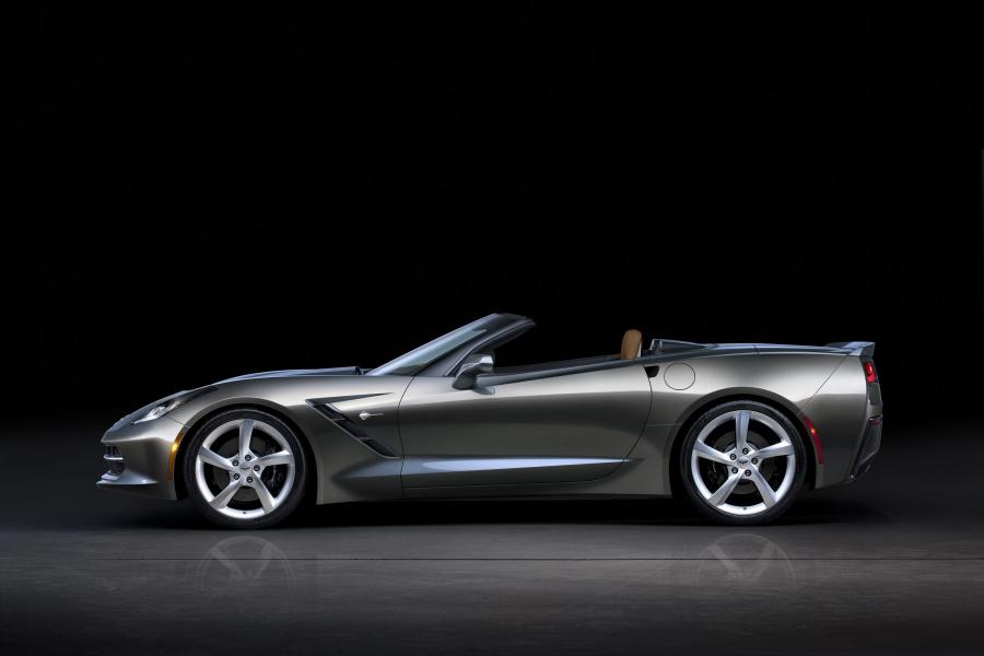 Chevrolet Corvette Stingray Convertible 2013 года  (фото 11 из 48)